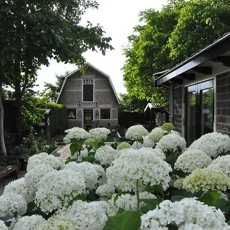 Bed & Breakfast De Oude Walnoot 3*
