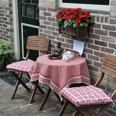 德欧德瓦尔奴特住宿加早餐旅馆 3* Sint Pancras